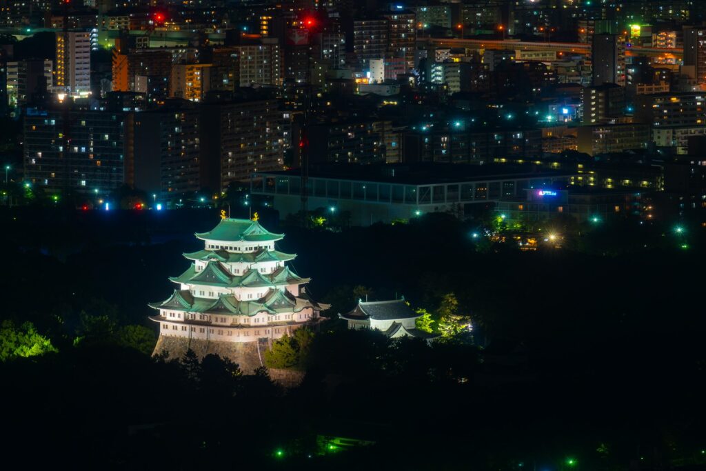 名古屋城と夜景