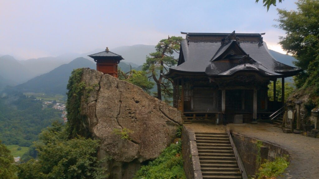 山寺・宝珠山立石寺