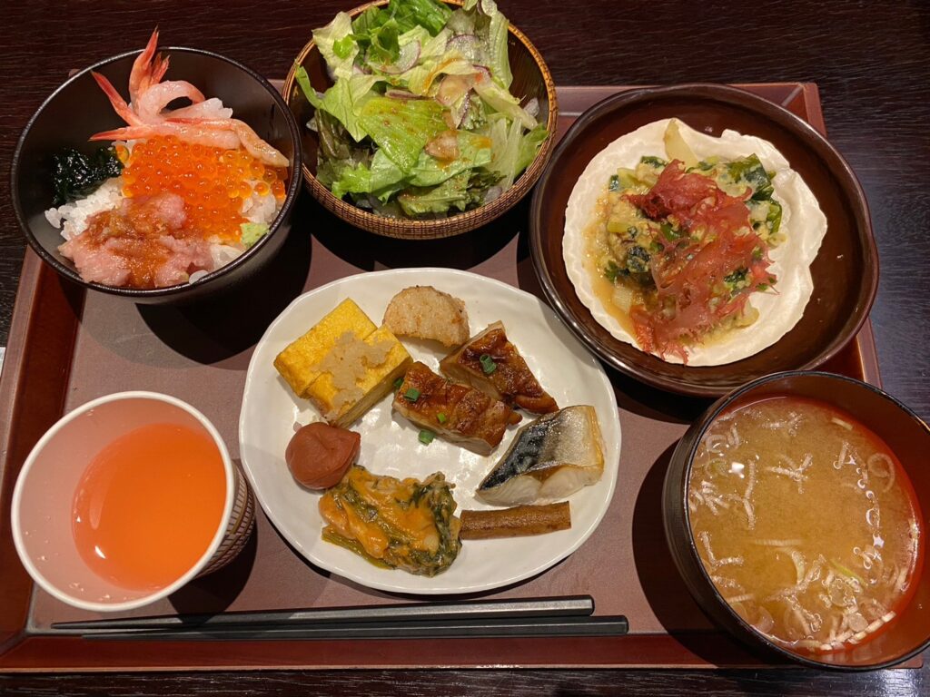 青森屋 朝食のビュッフェ