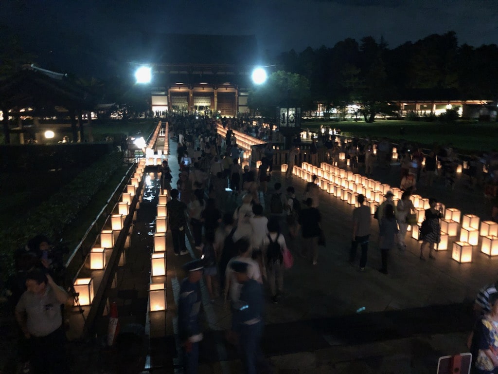 万灯供養会