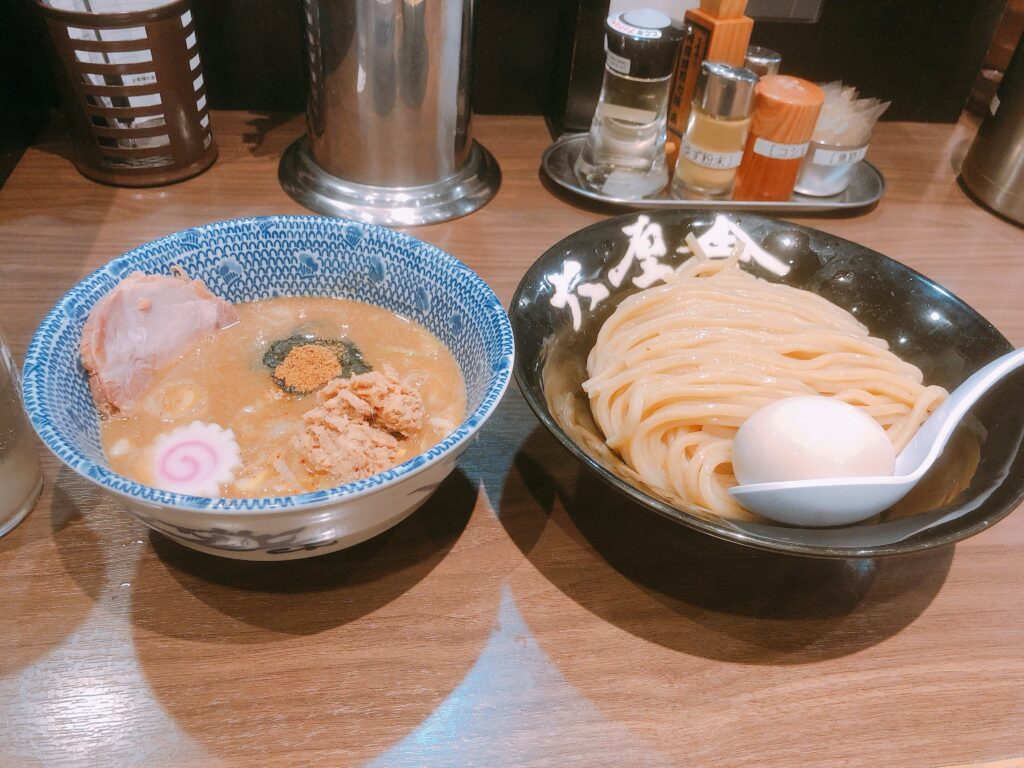 東京ラーメンストリート　六厘舎　東京駅
