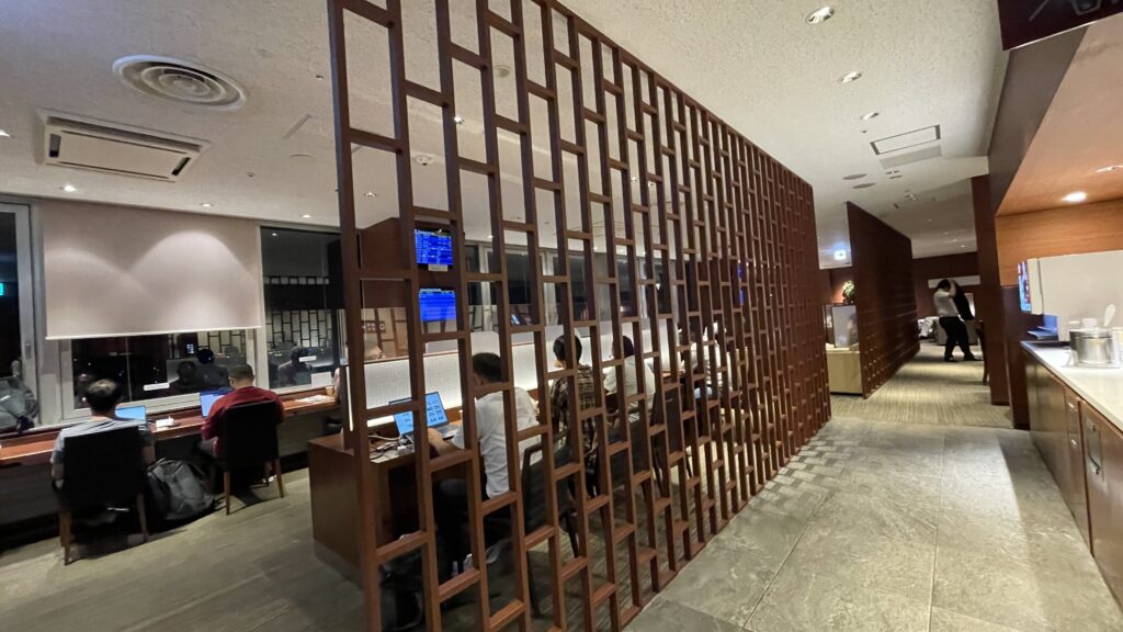 新千歳空港 スーパーラウンジ