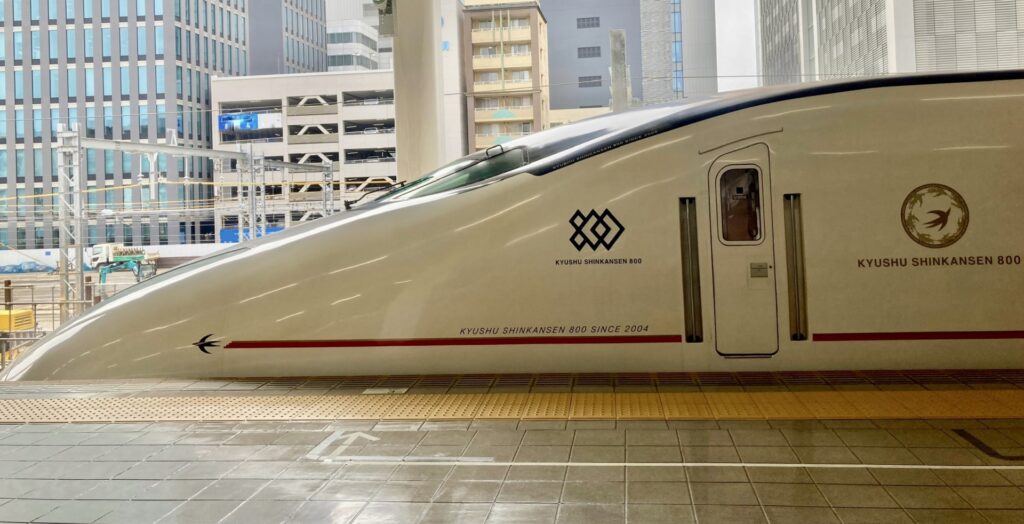 博多駅 九州新幹線800系 つばめ