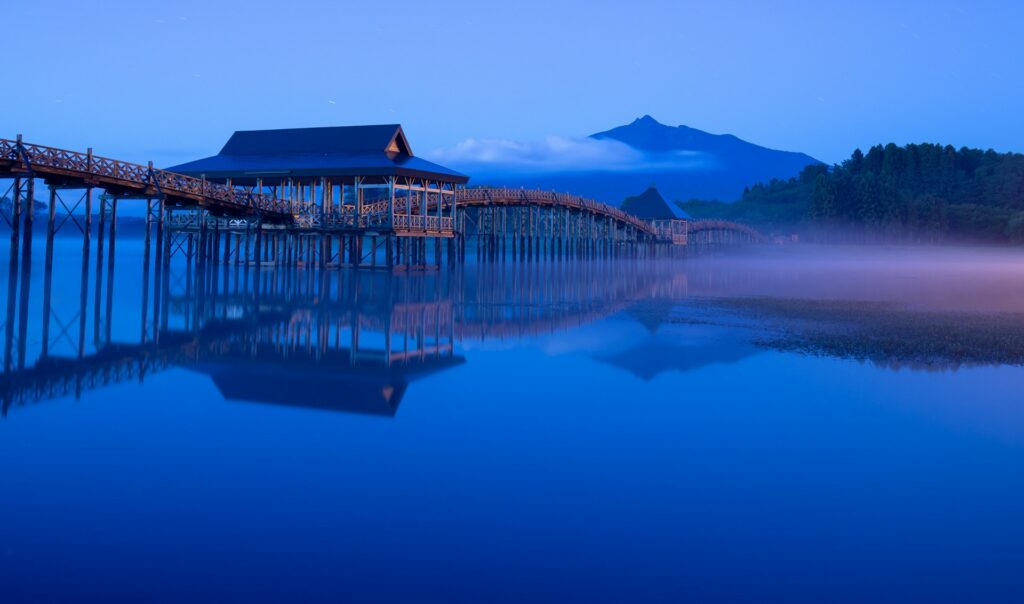 鶴の舞橋