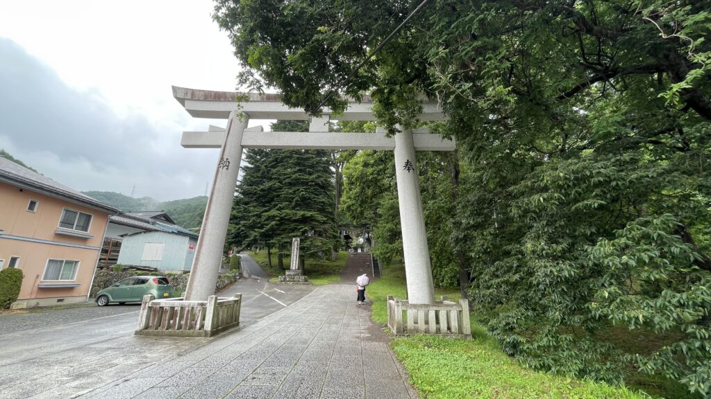 諏訪大社　上社前宮