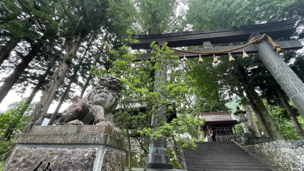 諏訪大社　上社前宮