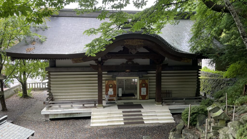 諏訪大社　下社秋宮