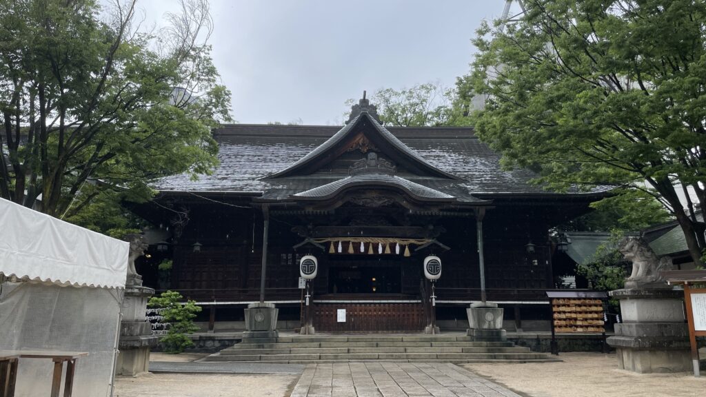 四柱神社