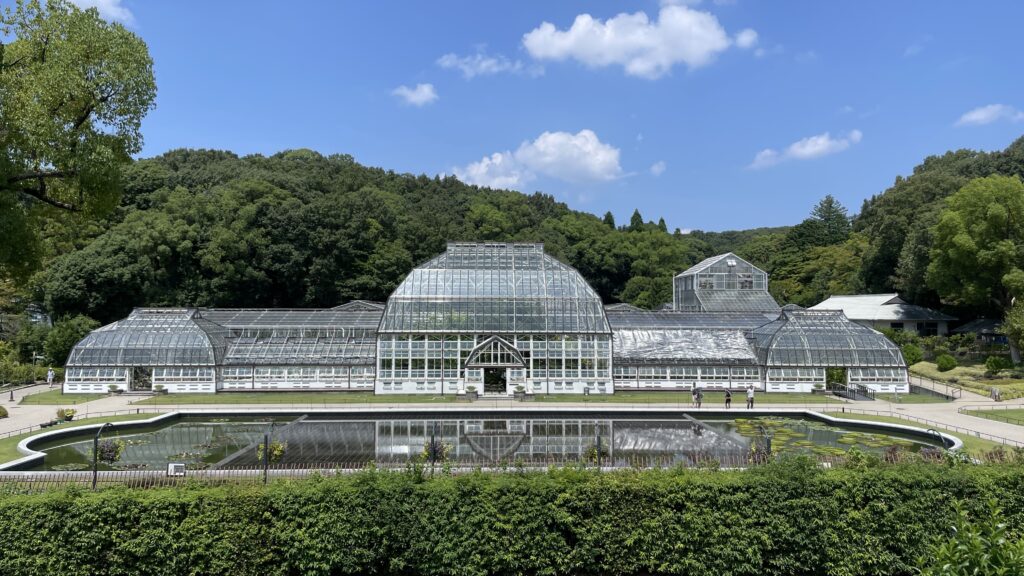 東山動植物園　植物園・温室前館