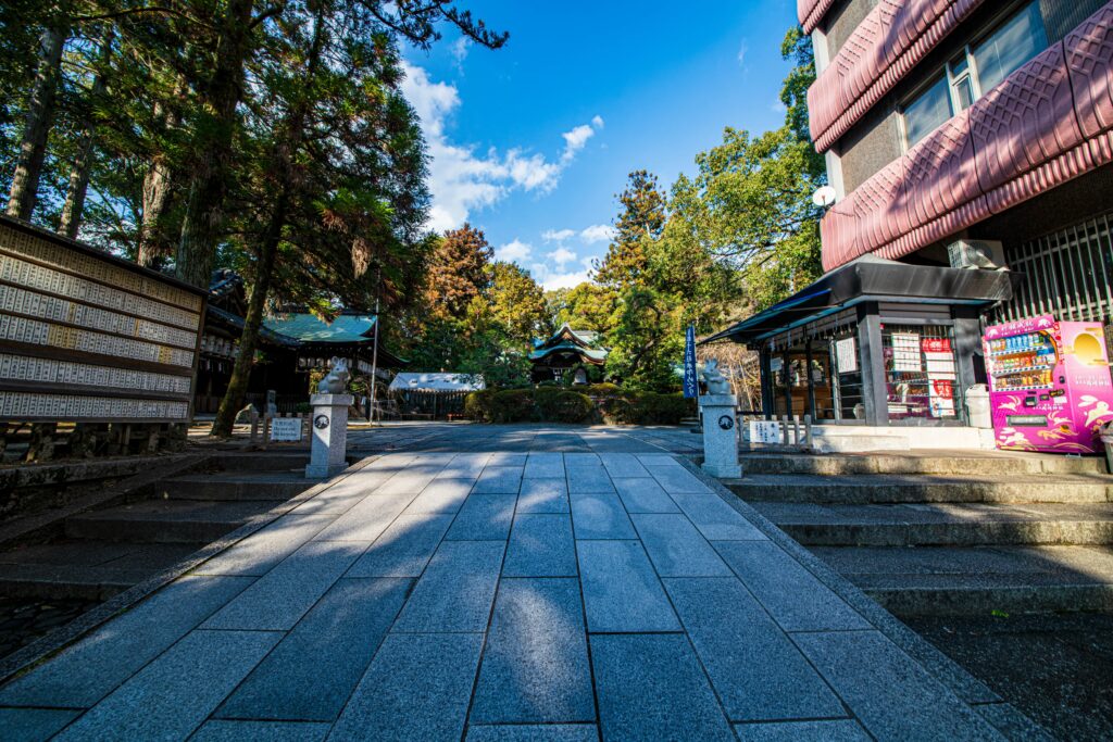 岡﨑神社（東天王）
