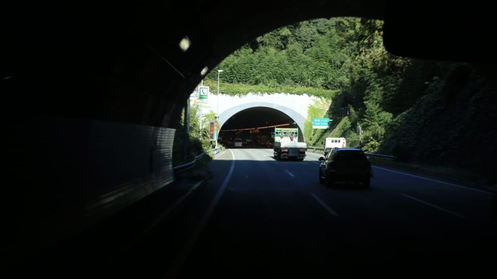 中央自動車道　小仏トンネル