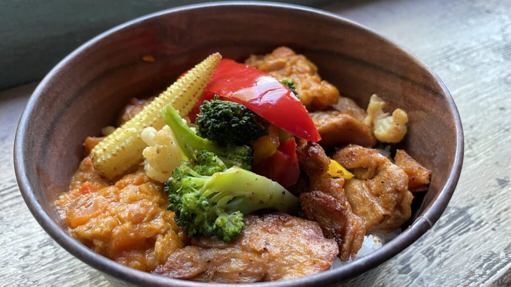 ディズニーシー　ベジタブルキーマカレーのユカタンライスボウル　ユカタン・ベースキャンプ・グリル
