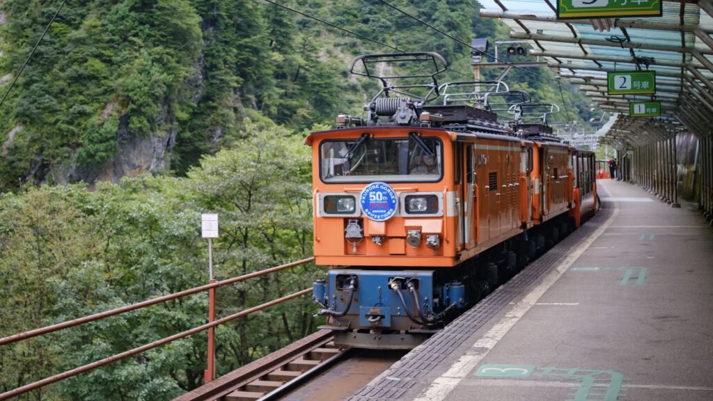 黒部渓谷鉄道トロッコ電車