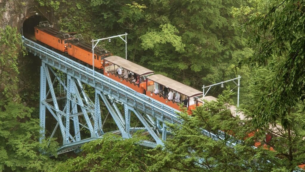 黒部渓谷鉄道トロッコ電車