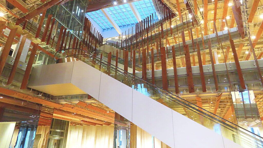 富山市ガラス美術館(TOYAMAキラリ)