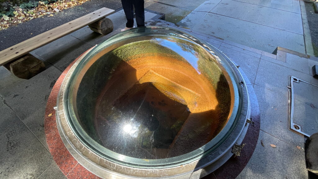 伊香保温泉　第二号源泉噴出口