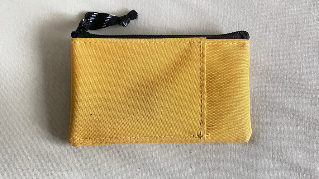 DAISO　登山　小銭入れ