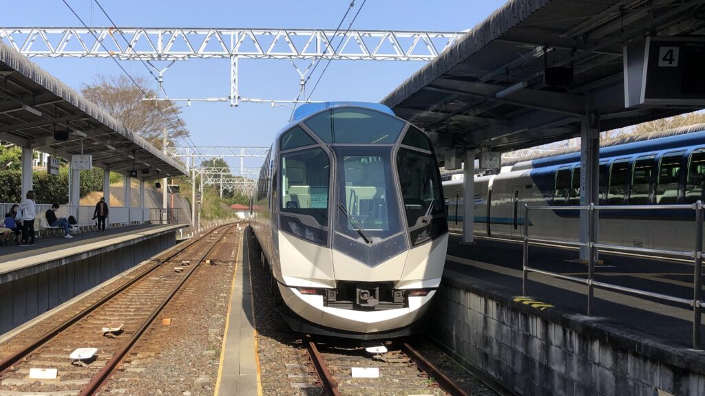 近鉄特急 しまかぜ