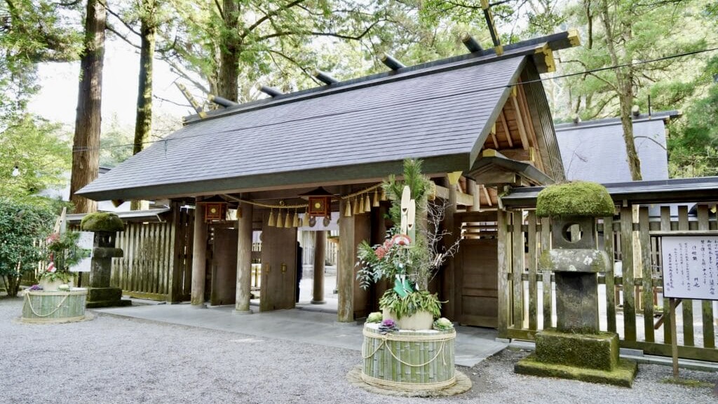 天岩戸神社　天安河原