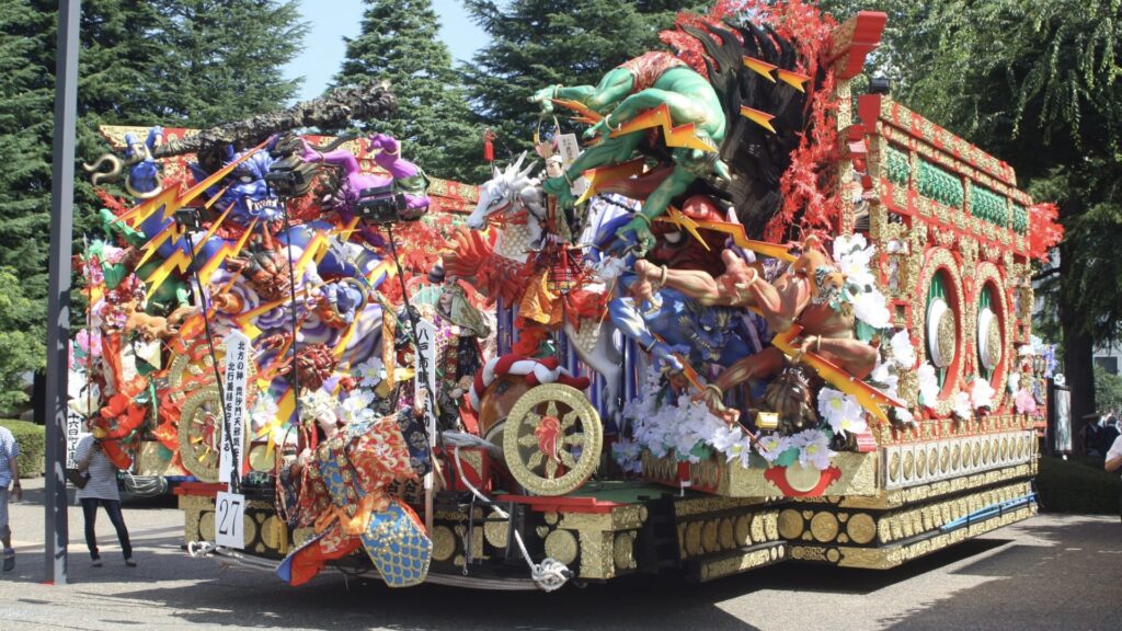 八戸三社大祭