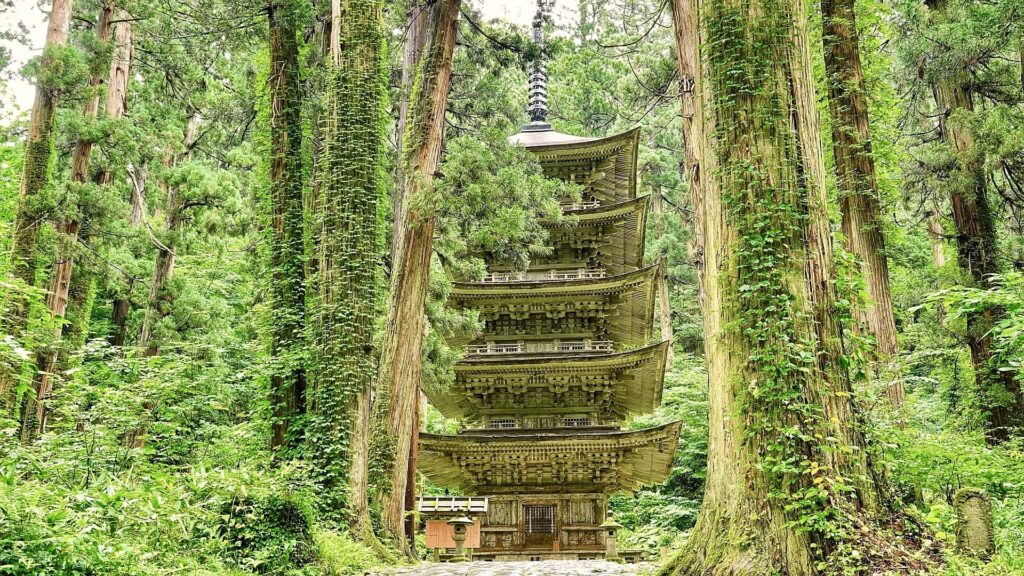 羽黒山五重塔