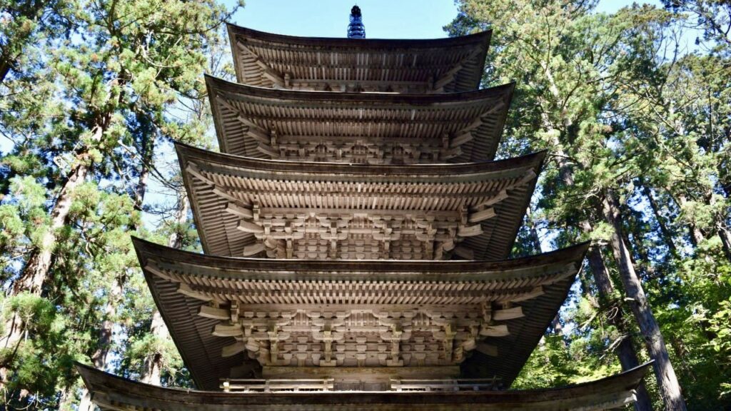 羽黒山五重塔