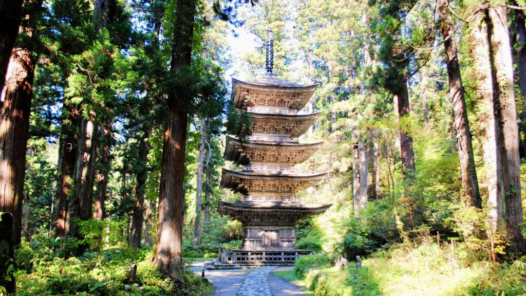 羽黒山五重塔