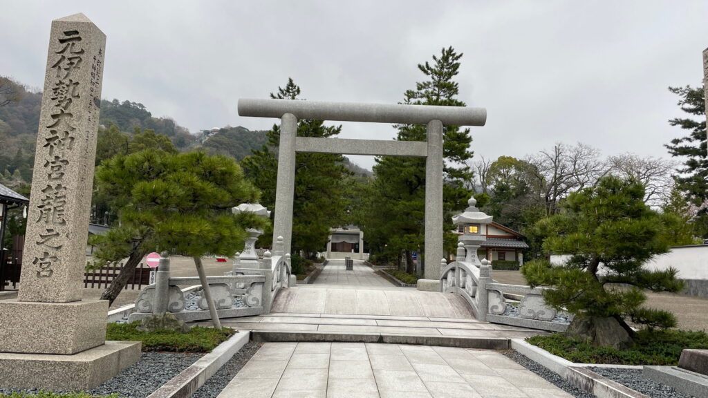元伊勢籠神社