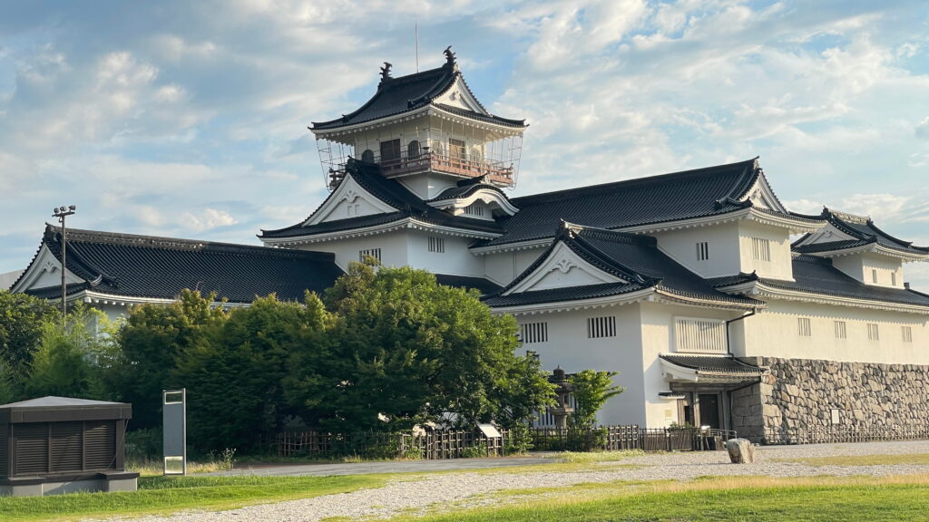 富山城址公園