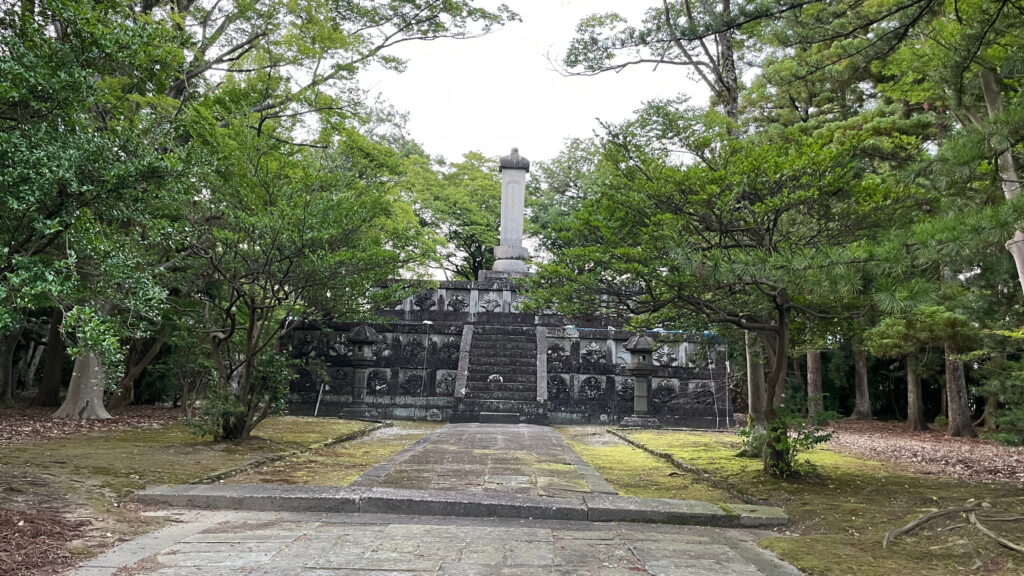 前田利長公墓所