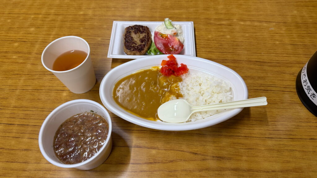 富士山　蓬莱館　カレーライス